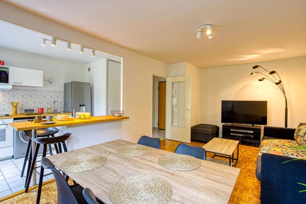 Appartement Part Dieu. Rénové Avec Box Garage *